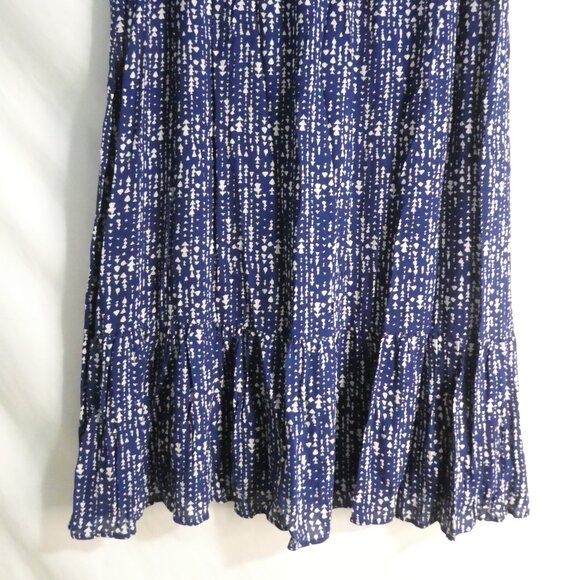EVERLY | large | Blue and White Patterned Lined Skirt | Stretchy Waistband | NWT - Picture 7 of 16